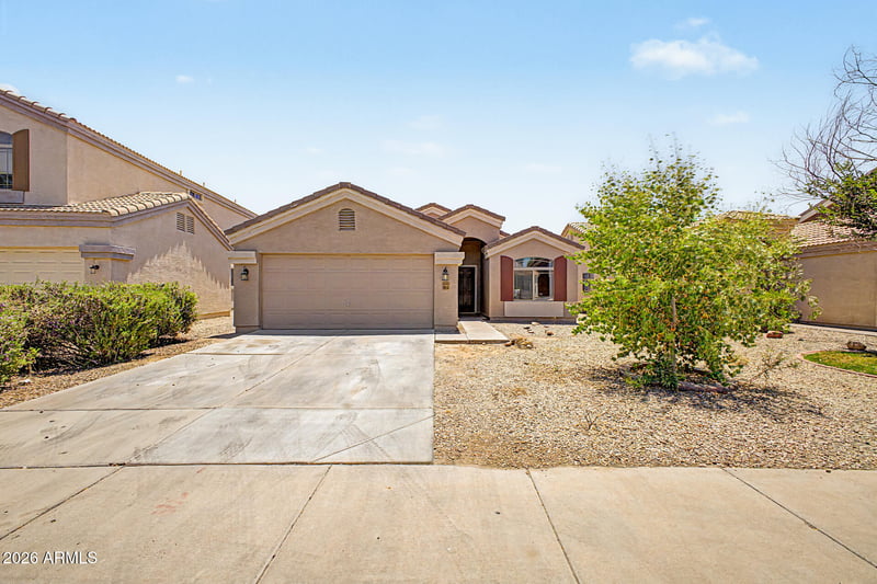8613 W Crown King Rd, Tolleson, AZ 85353