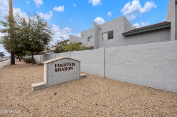 8614 67th Dr, Peoria, AZ 85345