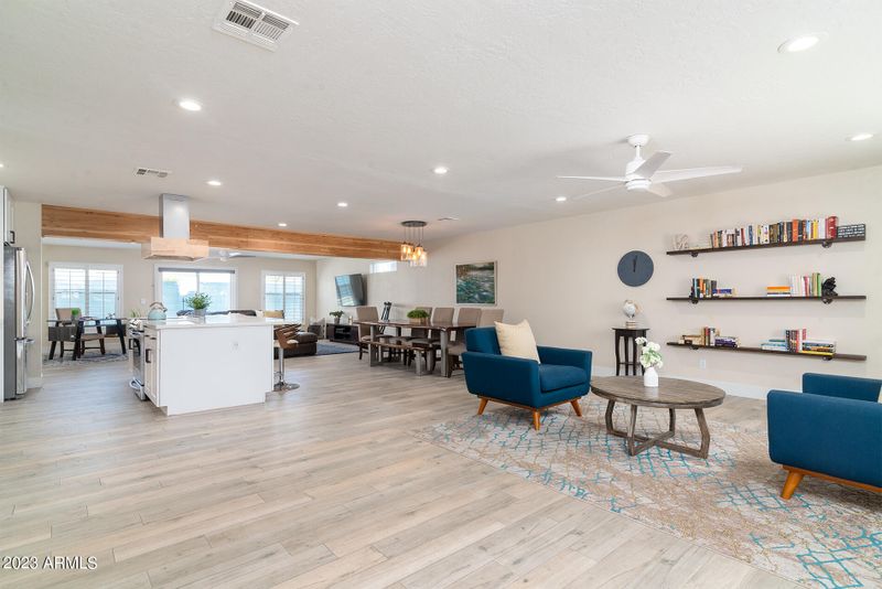 8614 E Malcomb Dr, Scottsdale, AZ 85250