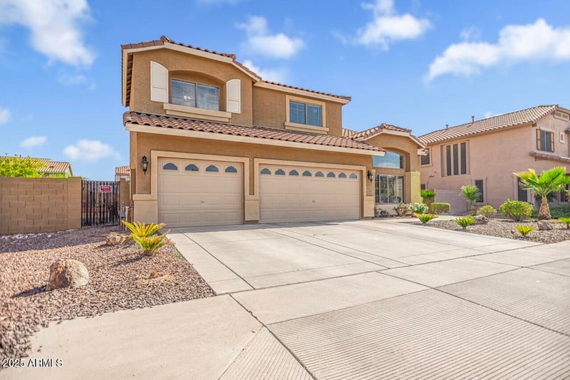 8615 45th Glen, Laveen, AZ 85339