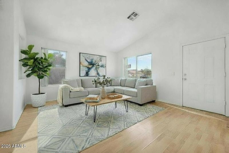 8615 E Crescent Ave, Mesa, AZ 85208