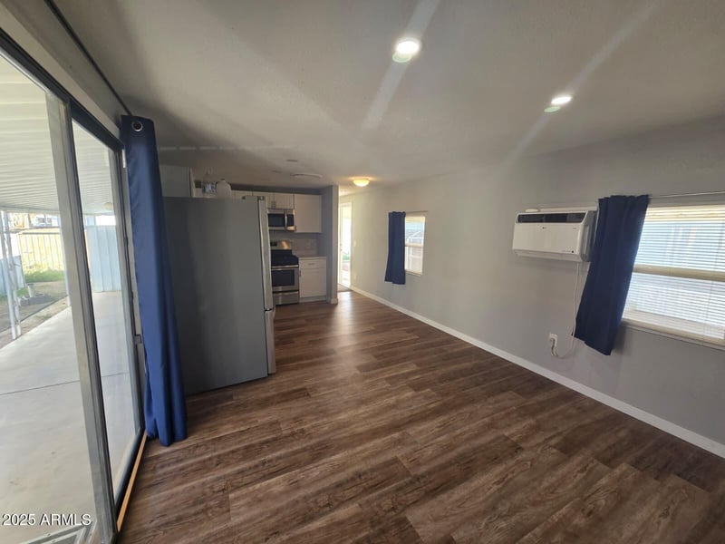 8615 Main St, Mesa, AZ 85207