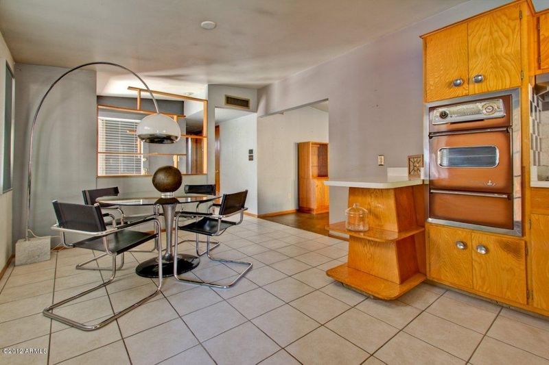 8615 N 13th Pl, Phoenix, AZ 85020