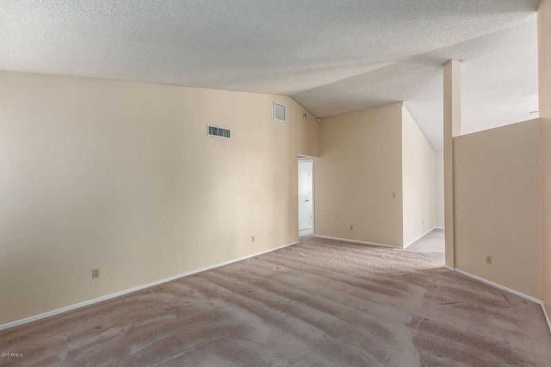 8615 N 51st Dr, Glendale, AZ 85302