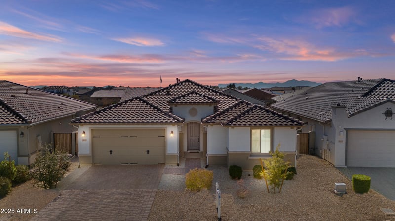 8615 Palo Verde Dr, Glendale, AZ 85305