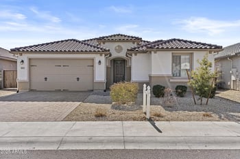 8615 Palo Verde Dr, Glendale, AZ 85305