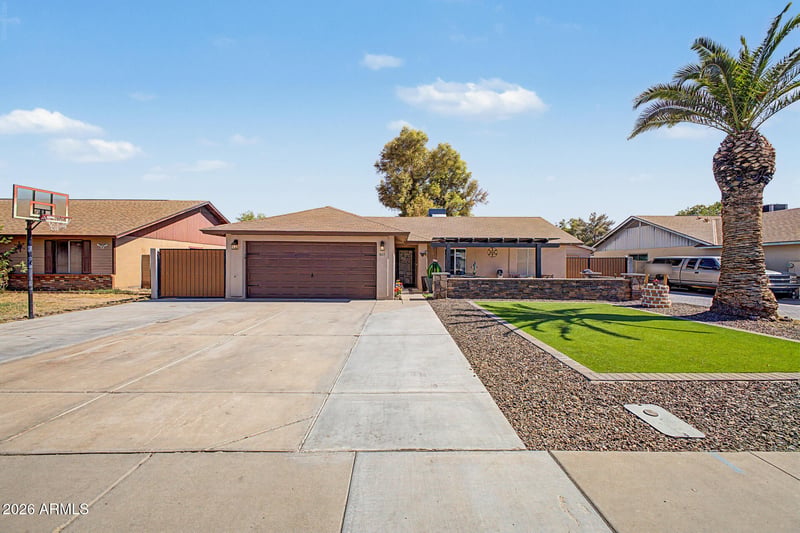 8615 W Diana Ave, Peoria, AZ 85345