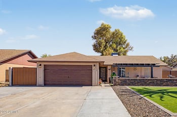 8615 Diana Ave, Peoria, AZ 85345