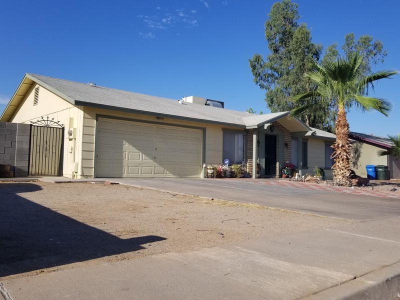 8615 W Glenrosa Ave, Phoenix, AZ 85037