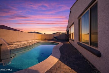 8616 Rancho Dr, Glendale, AZ 85305