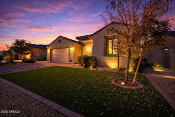 8616 Rancho Dr, Glendale, AZ 85305