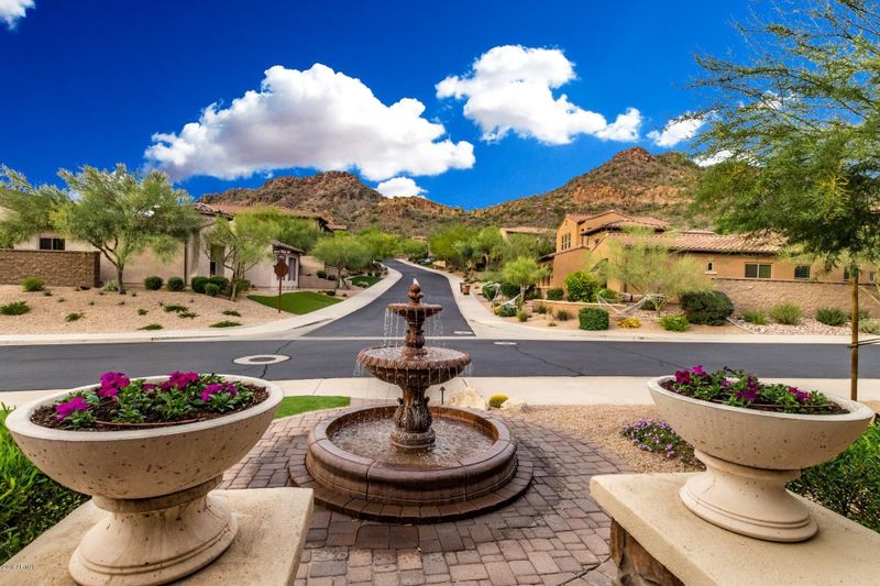 8617 W Bent Tree Dr, Peoria, AZ 85383