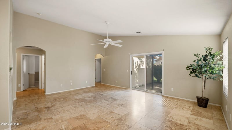 8617 W El Caminito Dr, Peoria, AZ 85345