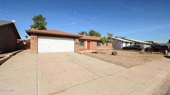 8618 Clarendon Ave, Phoenix, AZ 85037