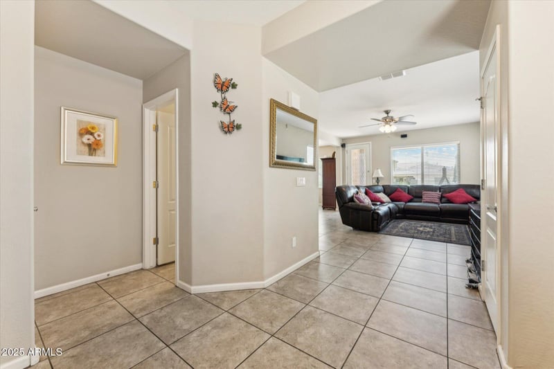 8619 Laguna Azul Ave, Mesa, AZ 85209