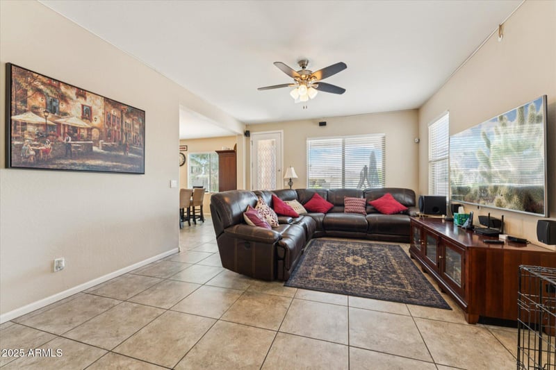 8619 Laguna Azul Ave, Mesa, AZ 85209
