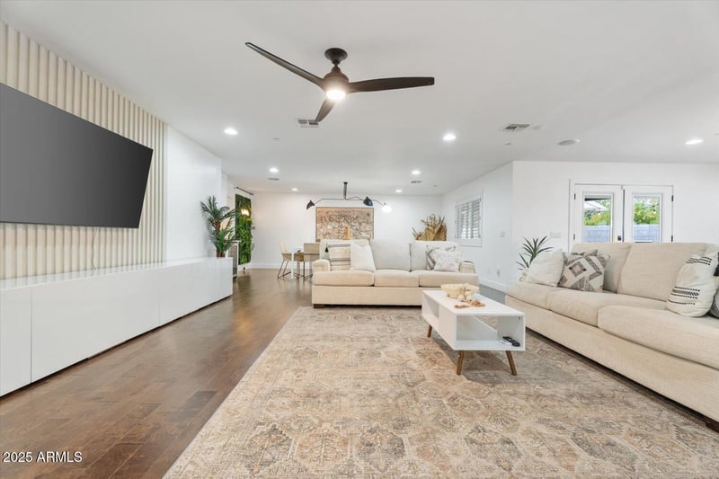8619 Malcomb Dr, Scottsdale, AZ 85250