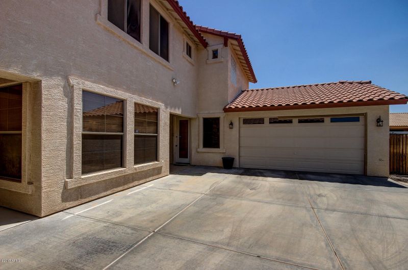 8619 S 45th Glen, Laveen, AZ 85339