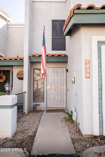 8619 Shadow Ln, Peoria, AZ 85345