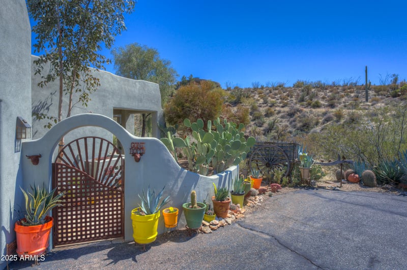 8619 Silver Saddle Dr, Carefree, AZ 85377