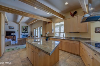 8619 Silver Saddle Dr, Carefree, AZ 85377