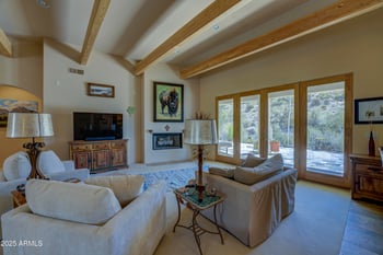 8619 Silver Saddle Dr, Carefree, AZ 85377