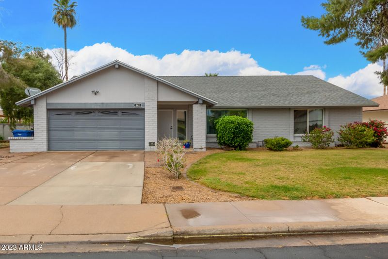 862 W Nopal Ave, Mesa, AZ 85210