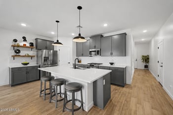8620 Hayward Ave, Glendale, AZ 85305