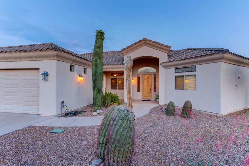 8621 E Mallory St, Mesa, AZ 85207