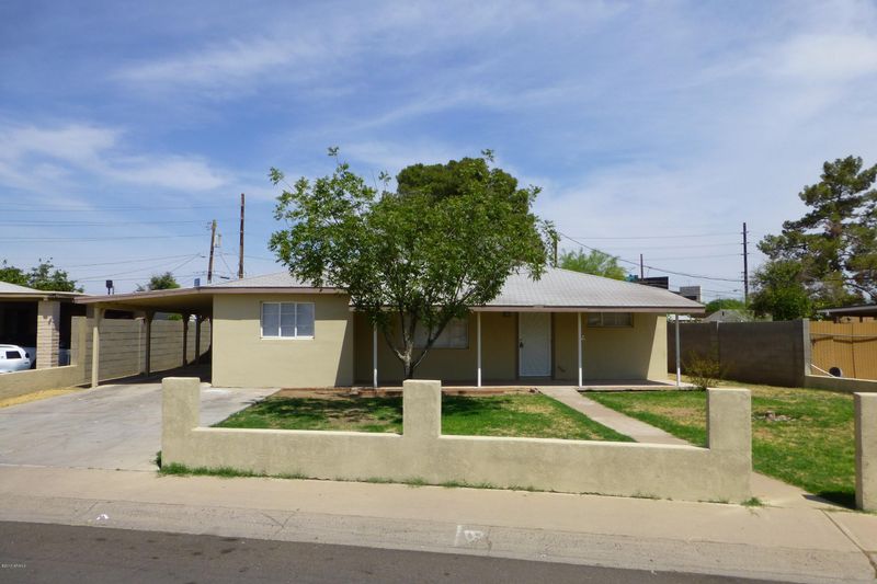 8621 N 27th Dr, Phoenix, AZ 85051