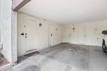 8621 S 51st St #3, Phoenix, AZ 85044