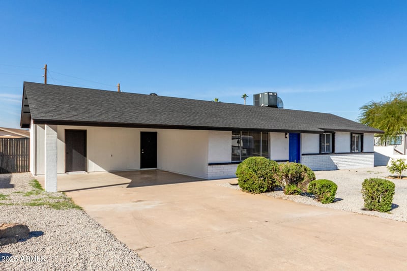 8622 17th Way, Phoenix, AZ 85042