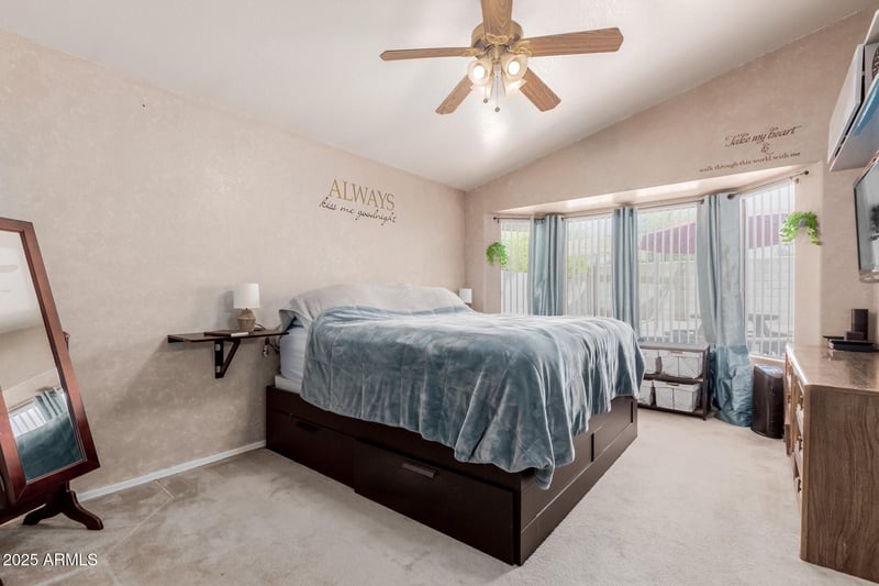 8622 Shaw Butte Dr, Peoria, AZ 85345