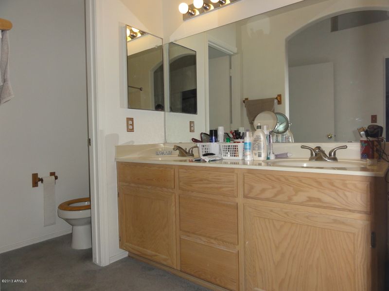 8622 W Davis Rd, Peoria, AZ 85382