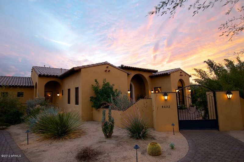 8623 E Los Gatos Dr, Scottsdale, AZ 85255
