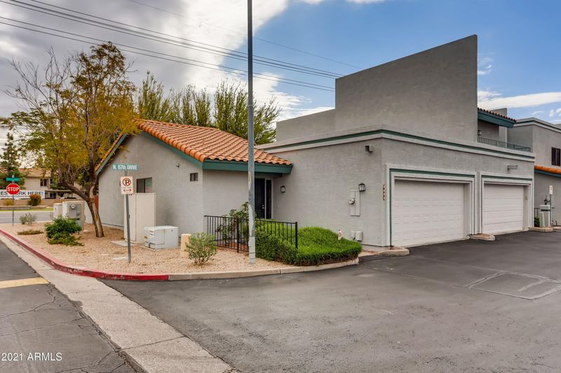 8623 N 67th Dr, Peoria, AZ 85345