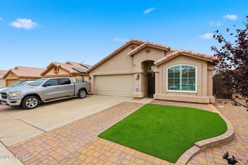 8623 Paradise Ln, Peoria, AZ 85382