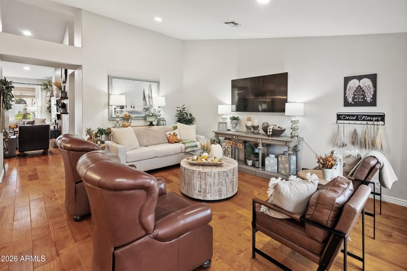 8623 W Escuda Dr, Peoria, AZ 85382