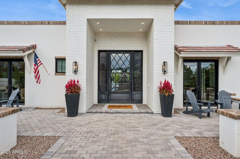 8624 E Carol Way, Scottsdale, AZ 85260