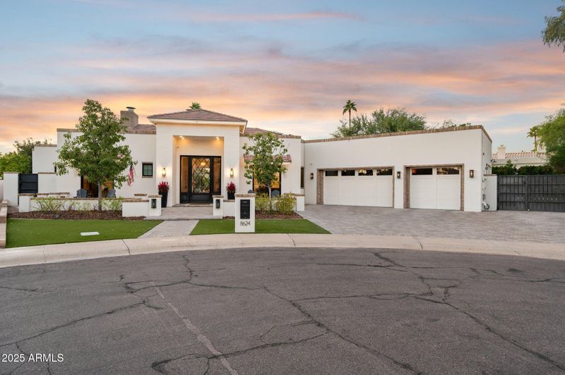 8624 E Carol Way, Scottsdale, AZ 85260