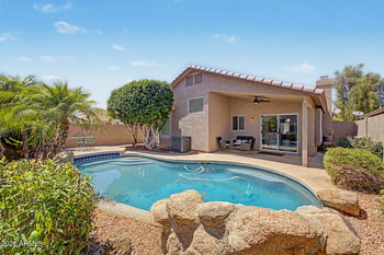 8625 Paradise Dr, Peoria, AZ 85345