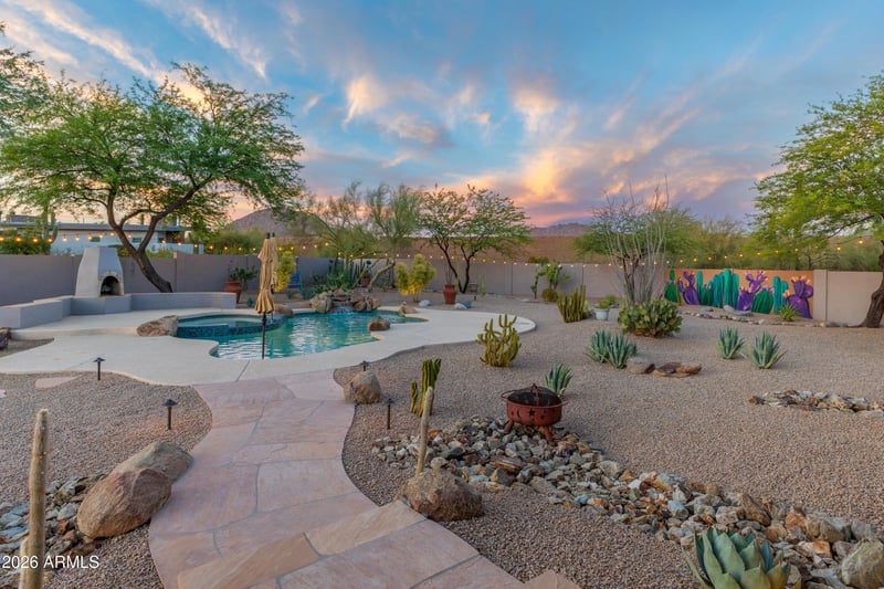 8626 E Santa Catalina Dr, Scottsdale, AZ 85255