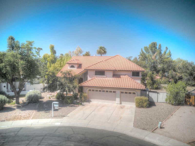8626 S Taylor Dr, Tempe, AZ 85284