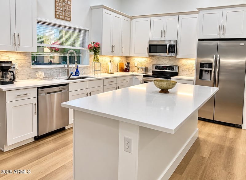 8626 W Willow Ave, Peoria, AZ 85381