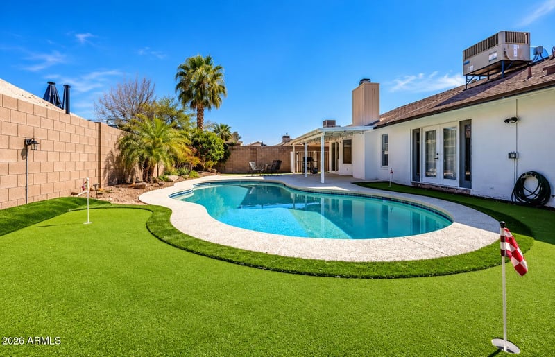 8626 W Willow Ave, Peoria, AZ 85381
