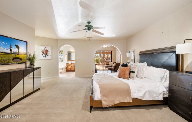 8627 W Cavalier Dr, Glendale, AZ 85305