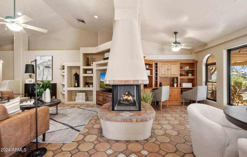 8627 W Cavalier Dr, Glendale, AZ 85305