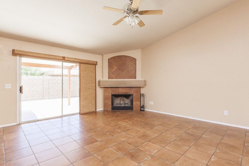 8627 W Pershing Ave, Peoria, AZ 85381