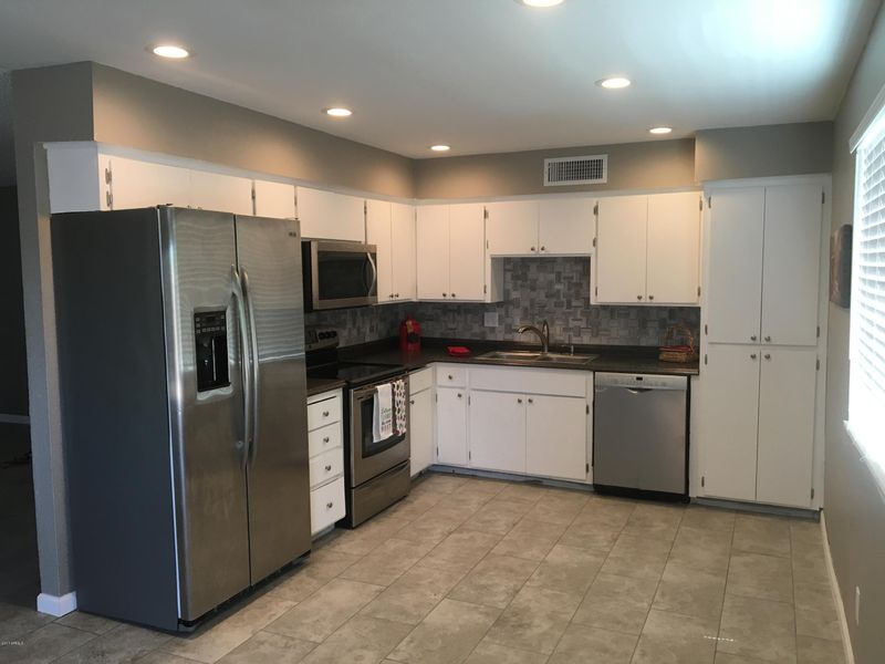 8629 W Fairmount Ave, Phoenix, AZ 85037