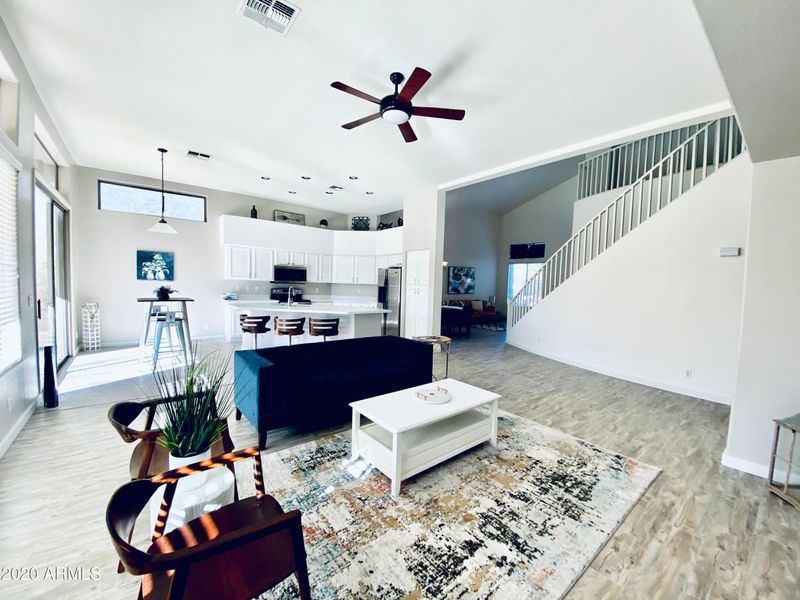 863 E Aquarius Pl, Chandler, AZ 85249